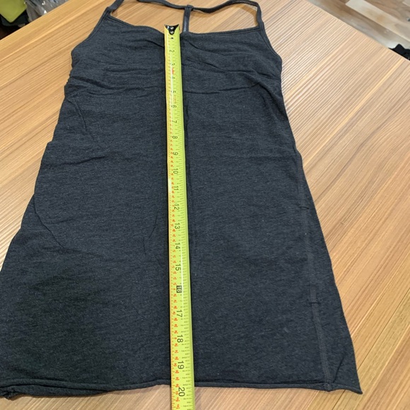 Lululemon diversity tank 6 EUC RARE vitasea lyocell shelf-bra - Picture 4 of 9